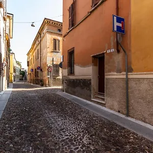 https://cocastelli-1-smart-holday.it-lombardy.com